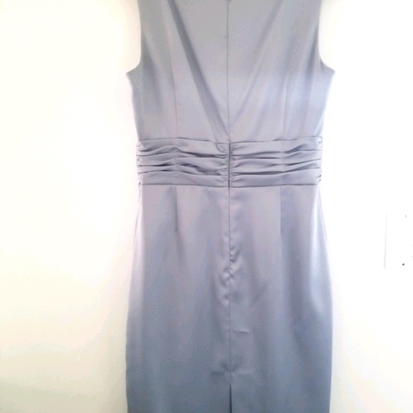 Satin gray semi-formal - Picture 3 of 4